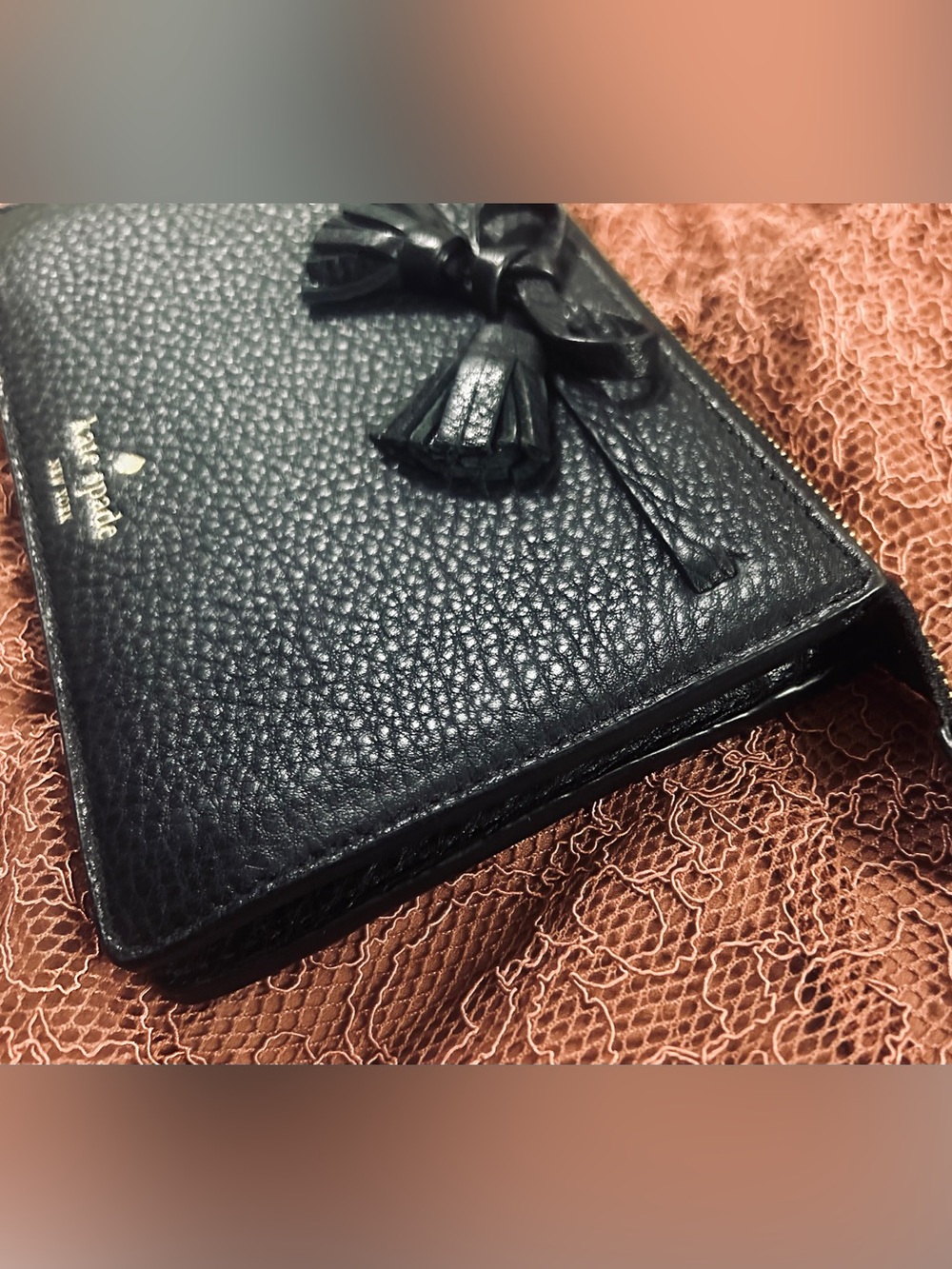 Kate Spade Wristlet-New York Hayes Bow Black Pebble Leather - Picture 3 of 17